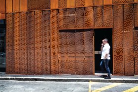 The cladding, made from REDCOR® weathering steel in the steel grade HW350A, was also chosen to give the building a striking identity, and for its low maintenance requirements. 