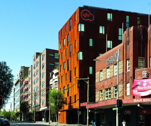 The cladding, made from REDCOR® weathering steel in the steel grade HW350A, was also chosen to give the building a striking identity, and for its low maintenance requirements. 
